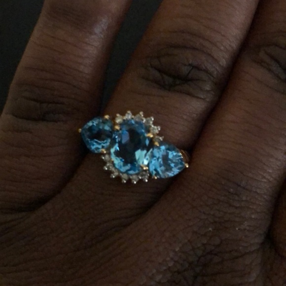 5k Topaz ring - Picture 3 of 3